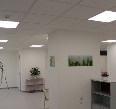 rp-referenz-deutschland-gross-gerau-kreisklinik-innenaufnahme-wartezimmer-panels
